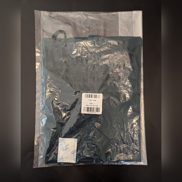 Torrid Foxy Cami Botanical Green Size 2 NWT - Picture 10 of 10